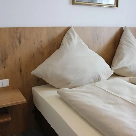 Mesnerwirt Hotel *